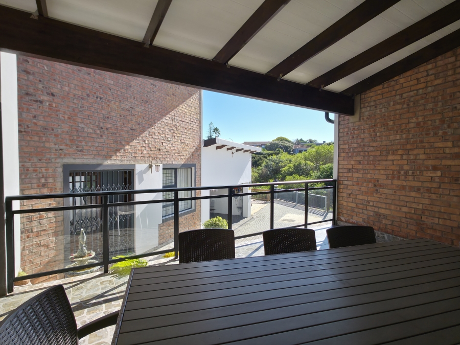 4 Bedroom Property for Sale in Noorsekloof Eastern Cape